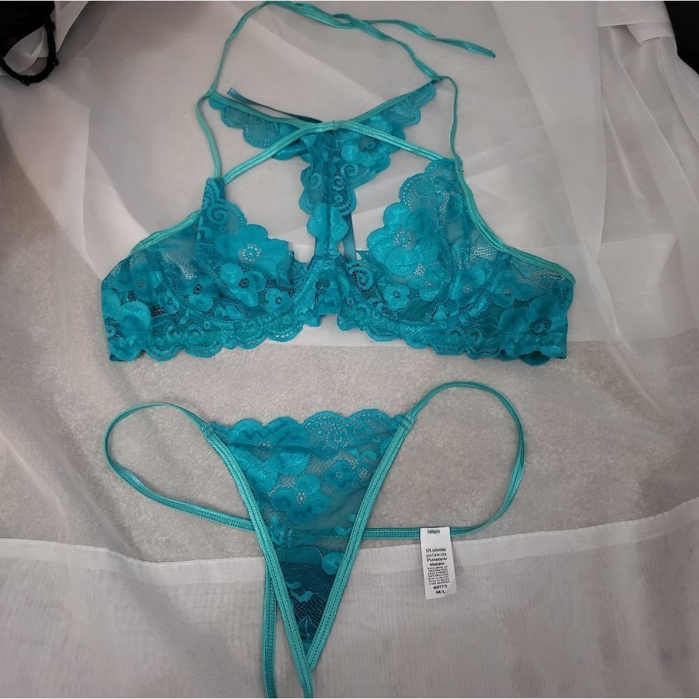 The Escante Collection bra set in teal